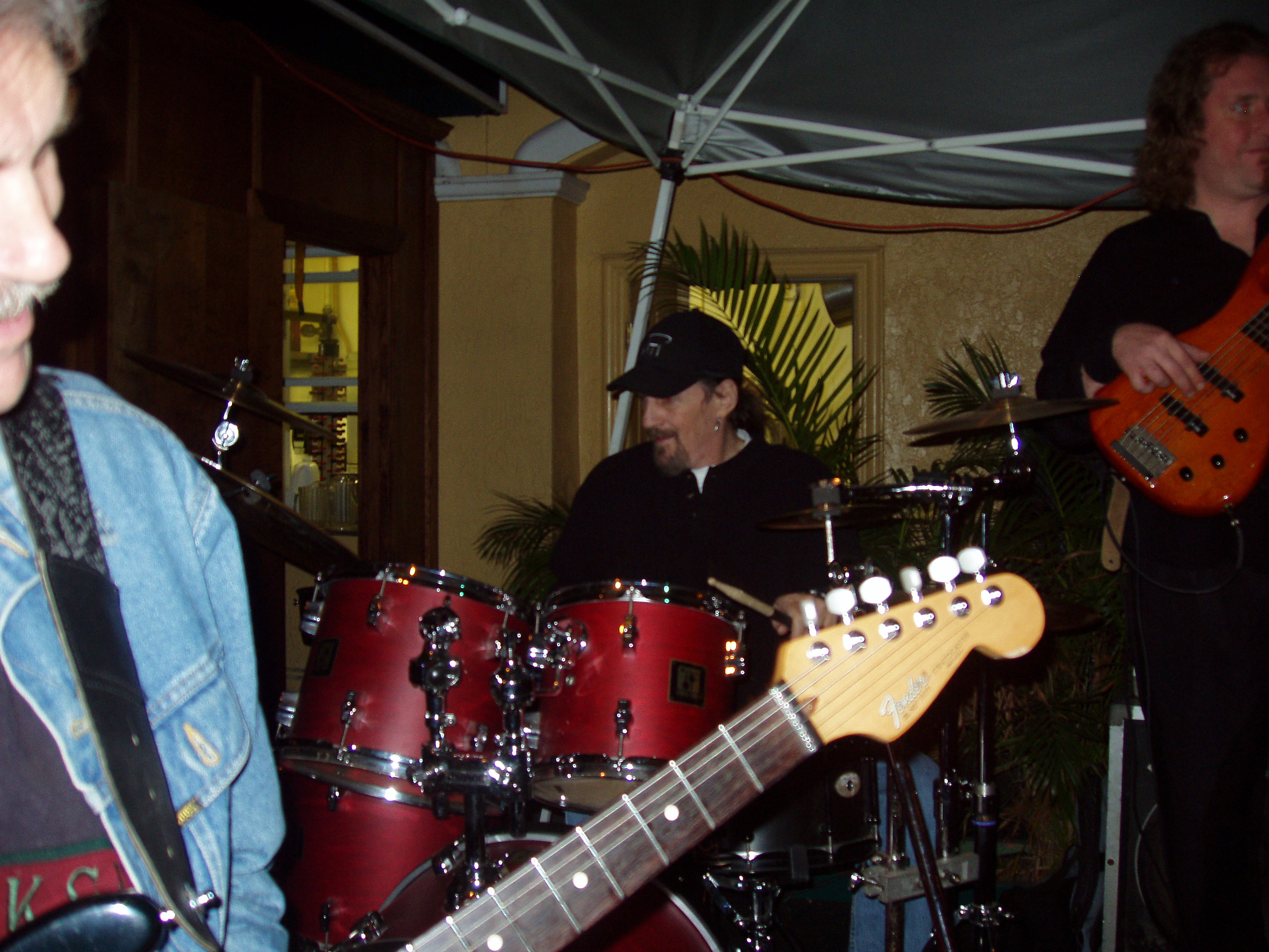 Frankie playing with Al Fuller and Wally Gator at Mattison's City Grille in Sarasota FL, April 2004